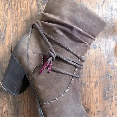 Tamaris • Lizudi ankle boots brown leather booties heeled fleece lined tassel Size 7.5