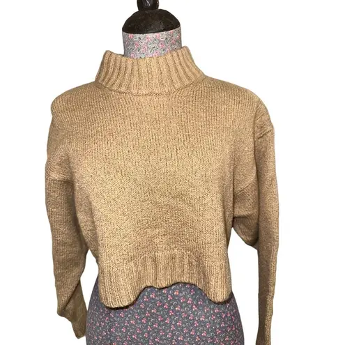 Wilfred Aritzia  Free 100% Merino Wool Crop Sweater Size Large