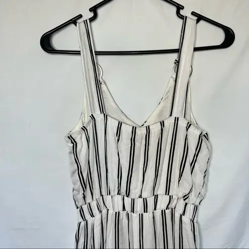 Rosie Harlow NWT striped wide leg jumpsuit sleeveless white black small