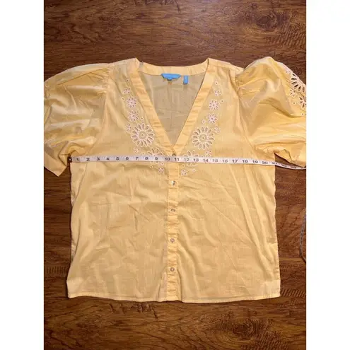 Draper James Yellow Embroidered Striped Flower Emily Button Down Top size Large