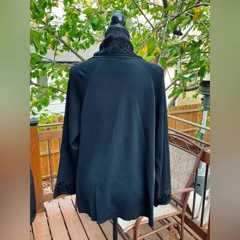 Laura Ashley Dressy and elegant women’s sweater jacket🌹🌹🌹