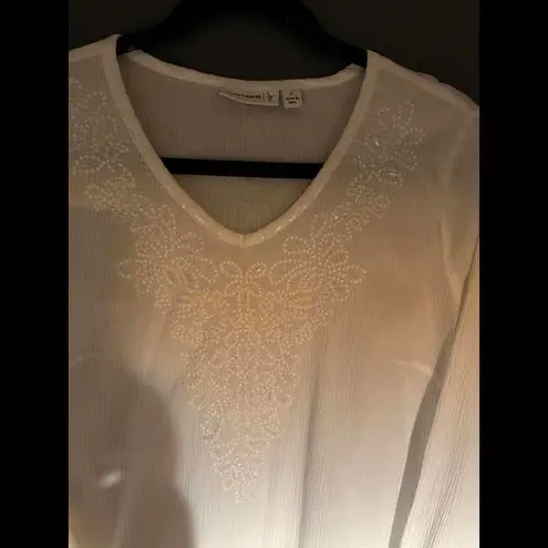 Susan Graver Elegant White V-Neck Top with Embellishment size Small