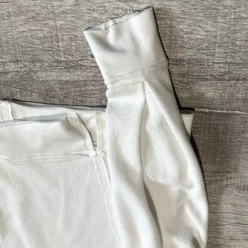 Boutique Waffle Knit White Pullover Top Womens S Exposed Seam Cotton Blend Crop Shirt