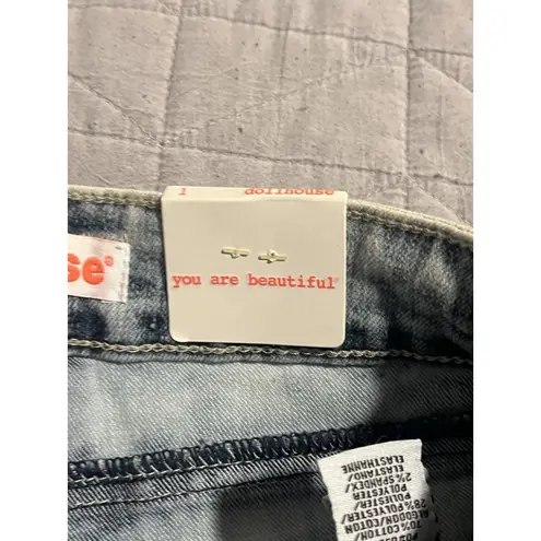 Dollhouse Denim Jean Shorts Womens Juniors Size 1 Distressed Light Washed NWT