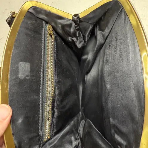 Vintage Black Kiss Lock Evening Handbag White Marble Frame