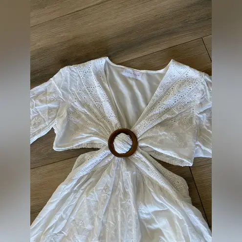 Show Room white dress Size 4