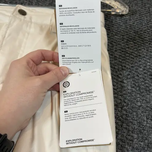 The North Face  Girls' Freedom Insulated Snow Pants White Dune Medium 10 NWT