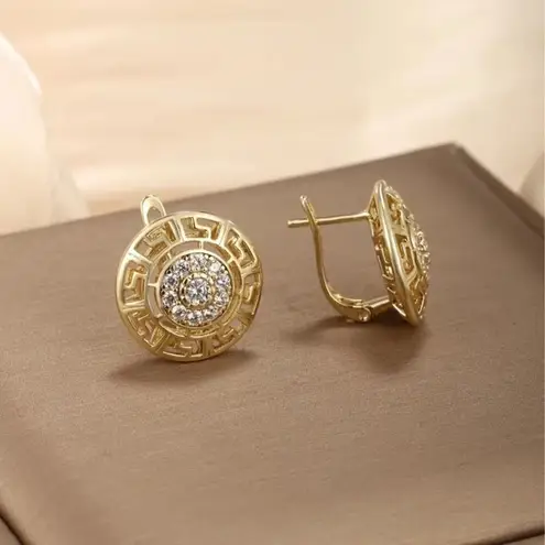 Hoop Earrings European fashion Round Synthetic Zircon earrings Gold