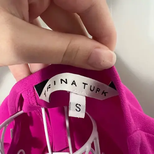 Trina Turk  Hot Pink Gold Zip Top Banning Sz Small Keyhole Back Preppy Resortwear