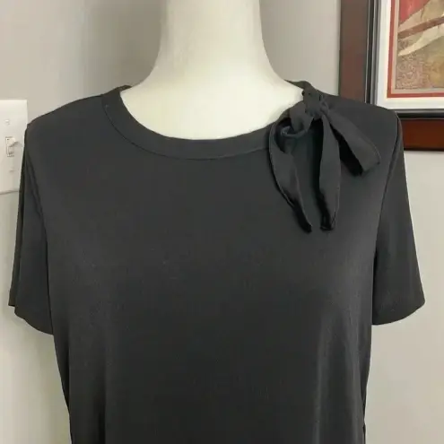 Banana Republic Tie Neck Short Sleeve High Low Shirt Size Medium Black Blouse thumbnail 2