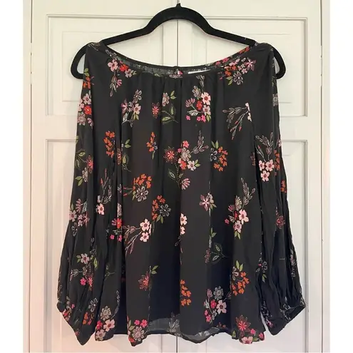 Velvet graham spencer black floral cold shoulder blouse small Black