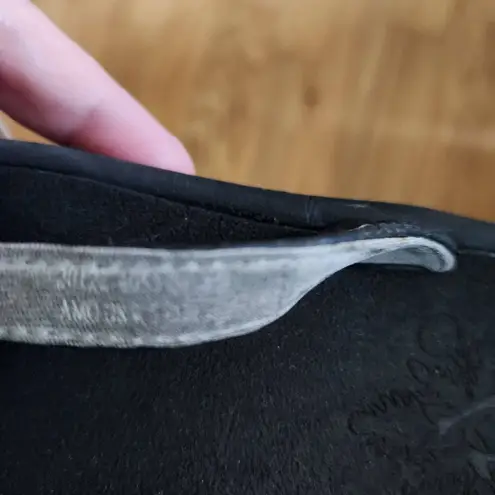 Olukia Sandals Sandals Womens Size 6 FlipFlop Beige Straps Black Sole Beachy