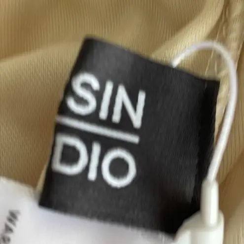 Dessin Studio Elegant Cream Layered Lace Midi Skirt Size undefined