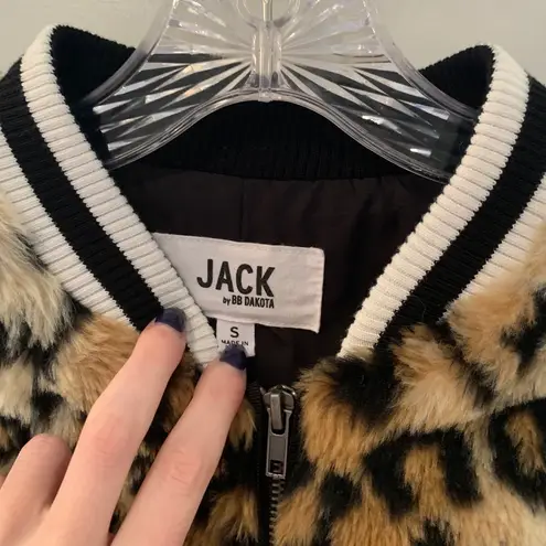 Jack by BB Dakota NWOT  Leopard Faux Fur Bomber: Sm