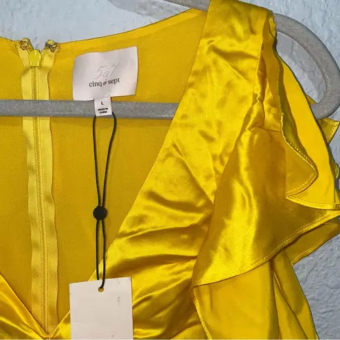 Cinq à Sept  Silk V-Neck Blouse Yellow Gold Large New With Tags