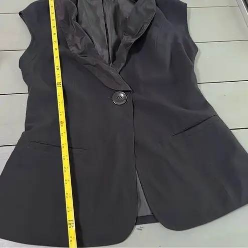 CAbi Black Dinner Vest Sleeveless Blazer Shawl Collar Single Button Size 4 #917