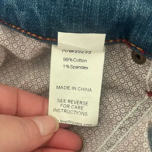 Level 99 Women's Sarah Twisted Seam Tomboy Light Wash Jeans Size 27 Blue