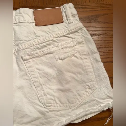 ZARA  White Cotton Denim High Waist Distressed Frayed Jean Shorts Size 2