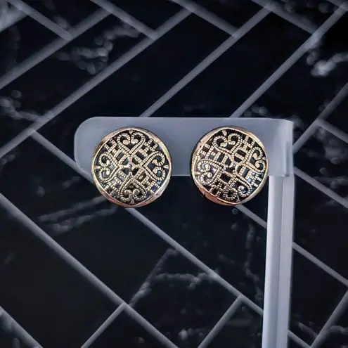 Vintage Clip On Earrings Elegant & Stylish