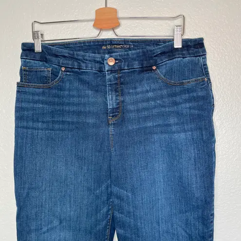 Chico's So Slimming Crop dark wash denim blue jeans size 2 (US L / 12 )