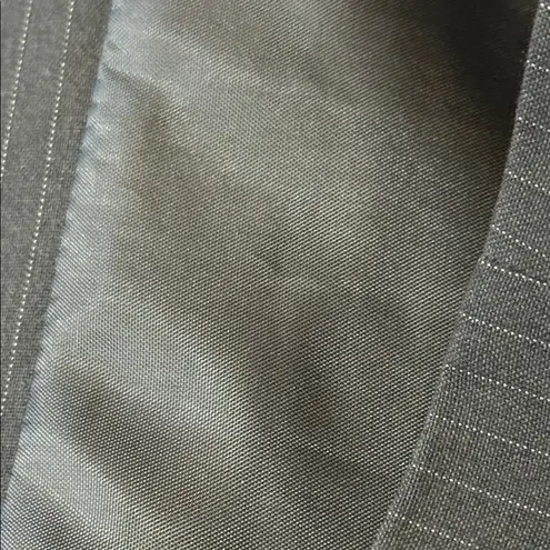 NEW YORK & CO Classic Gray Pinstripe Blazer Size 6
