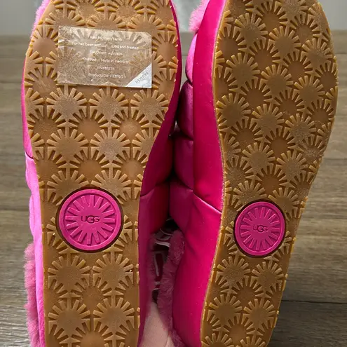 UGG ‎ Women's Pink Puff Yeah Wedge Sandals Sheepskin fur lined Size 8