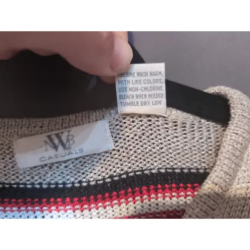 WNW Casuals Striped V