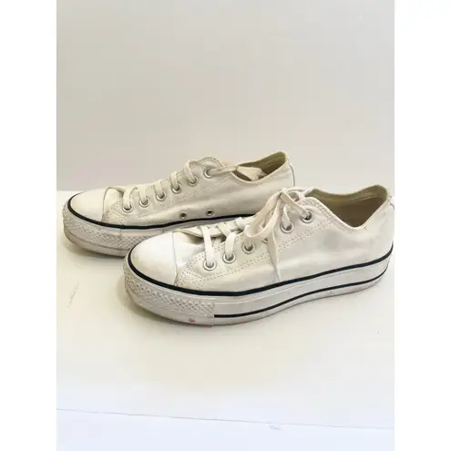 Converse  All Star Low Top Sneakers Canvas Shoes White Sneakers Womens 7 Casual‎