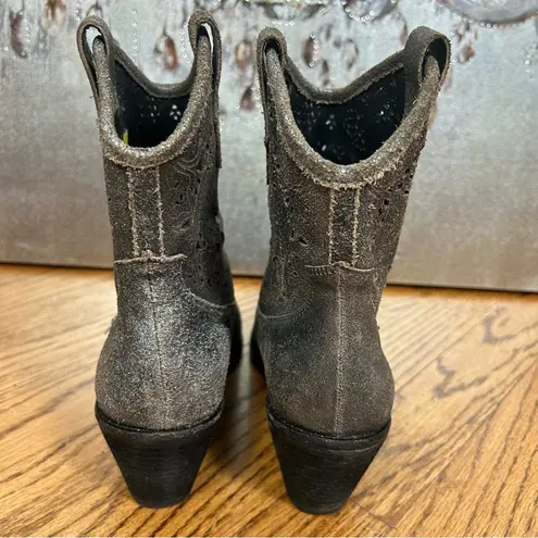 Donald J Pliner | Pewter Tumbled Brush Off Western Cowgirl Boots Size 7.5 Silver
