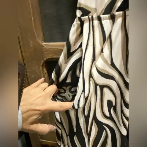 Black and White Patterned Romper pantsuit Size M