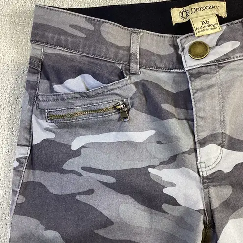 Democracy Gray Camo Zip Pocket Skinny Jeans Size 8 “Ab” Tech Waist