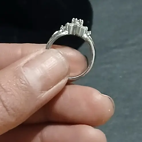 Silver 925 ruby center sapphire ring size 5 Red