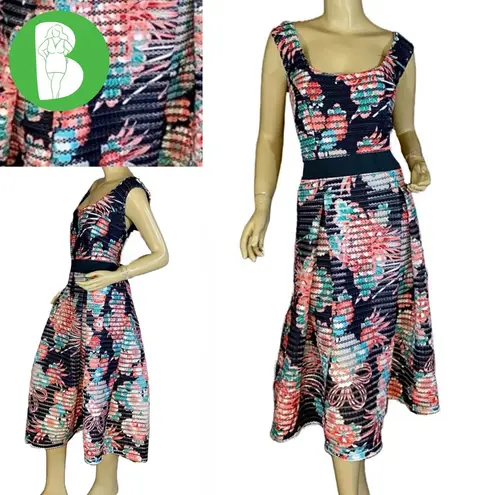 NEW YORK & COMPANY BLUE & PINK FLORAL PRINT CUT