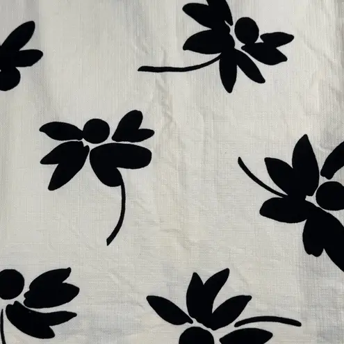 J.Crew Pencil Skirt Womens 2 Cream Black Floral Quiet Luxury Office Chic