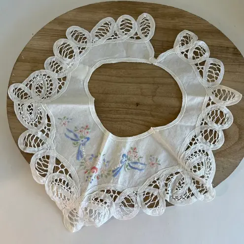 White Cotton Lace Trim Floral Embroidered Cottage Collar