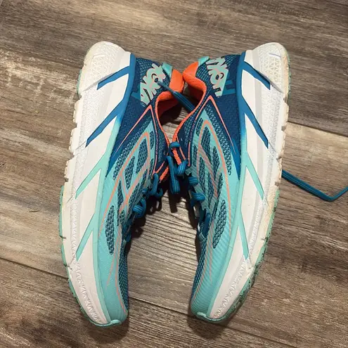 Hoka  Clifton 3 Women's size 8 - Image 4