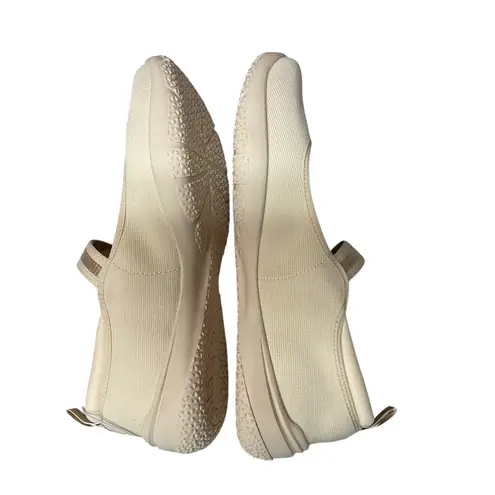 Jsport Women's Melody Cushioned Memory Foam Casual Flat Shoes Cream Size 10 NWB