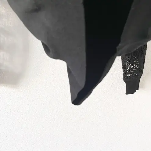 Karen Millen Lace Knit Long Sleeve Top in Black