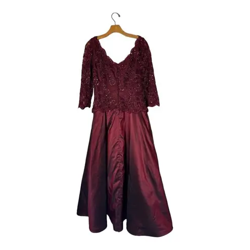 Rina di Montella Dress Women 12 Burgundy Beaded Satin Taffeta Opera Ball Gown Red