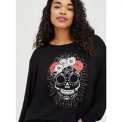 Torrid  super soft knits 3X women’s Skull Black floral print long dolman sleeve t