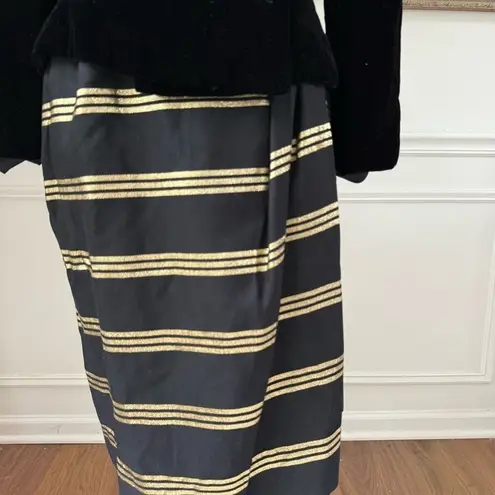 Vintage 80s Albert Nipon 2pc Special Occasion Black Velvet Jacket Gold Black Ski Size 6