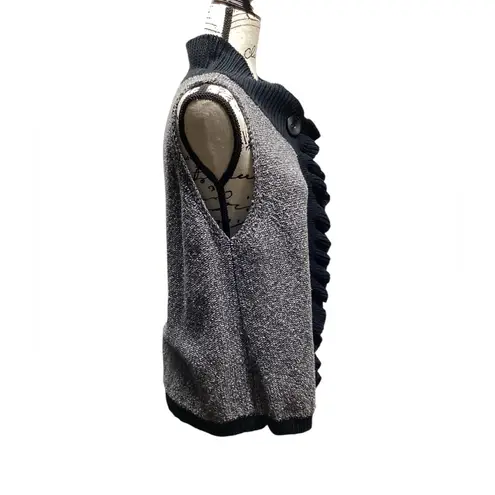 Foxcroft  sweater vest.  Black/gray twill. Medium