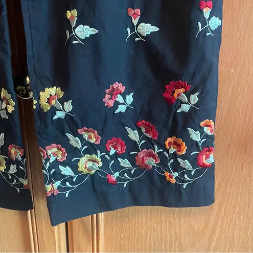 Larry Levine Vintage sport stretch Black Floral Embroidered Pants size 4