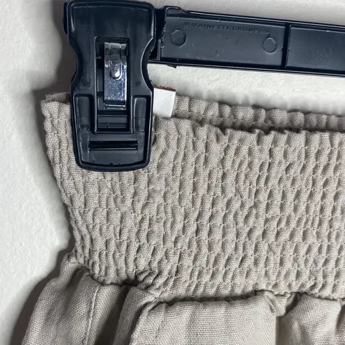 One5One Stitch Fix Linen blend high waist pull on shorts natural hue size S Tan