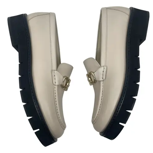 Salvatore Ferragamo Gancini Lug Sole Leather Loafers Beige Size 8.5C