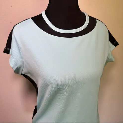 Avia Blue and Black Y2K Fitted Short Sleeve Tee M