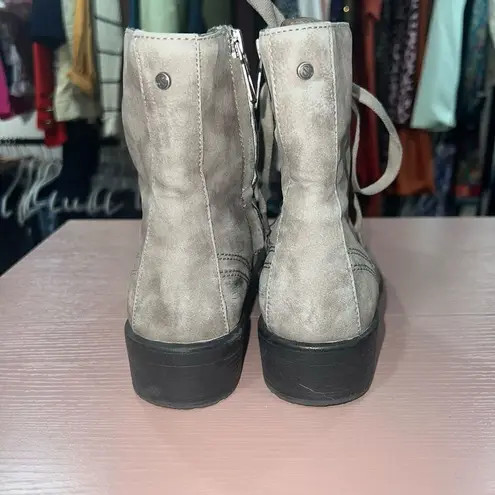 Treasure & Bond Women's Grey Boots