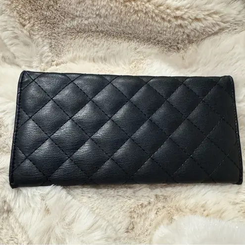 Badgley Mischka Studio Black Vegan Leather
Diamond Quilting Cover Wallet.