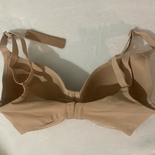 SKIMS Fits Everybody T-Shirt Bra 32D NWT