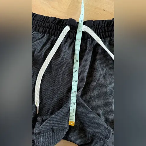 Vuori Clementine Short MEASUREMENTS . FLAWED